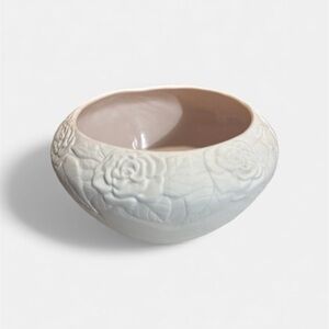 1993 Pottery Bowl, Matte White Embellished Roses. Inside Glazed Pink Signed 4x7L
